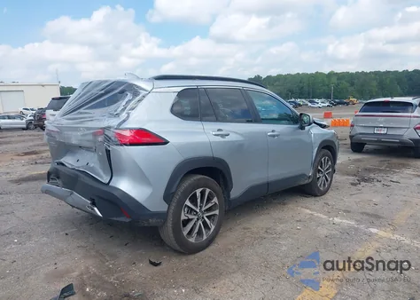 2023 Toyota Corolla Cross Xle z USA, uszkodzony, nr VIN 7MUDAAAG0PV057750